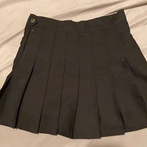 black tennis skirt